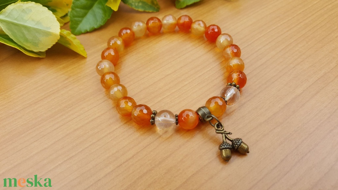 Karneol karkötő - ékszer - karkötő - charm karkötő - Meska.hu