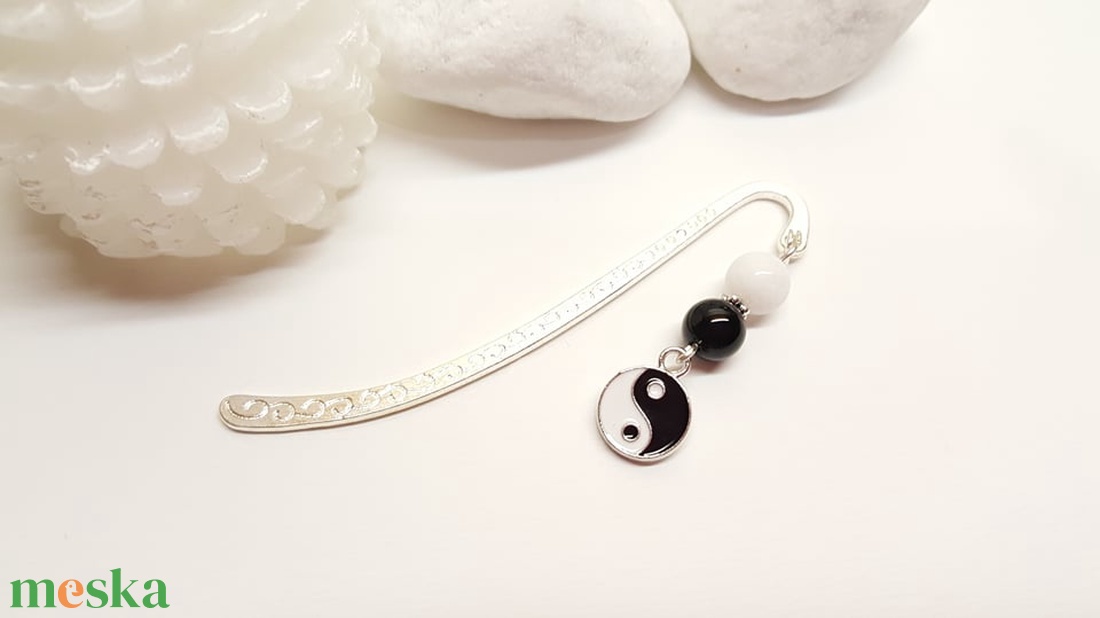 Yin-yang könyvjelző - könyv & zene - könyvjelző - Meska.hu Yin-yang könyvjelző - könyv & zene - könyvjelző - Meska.hu