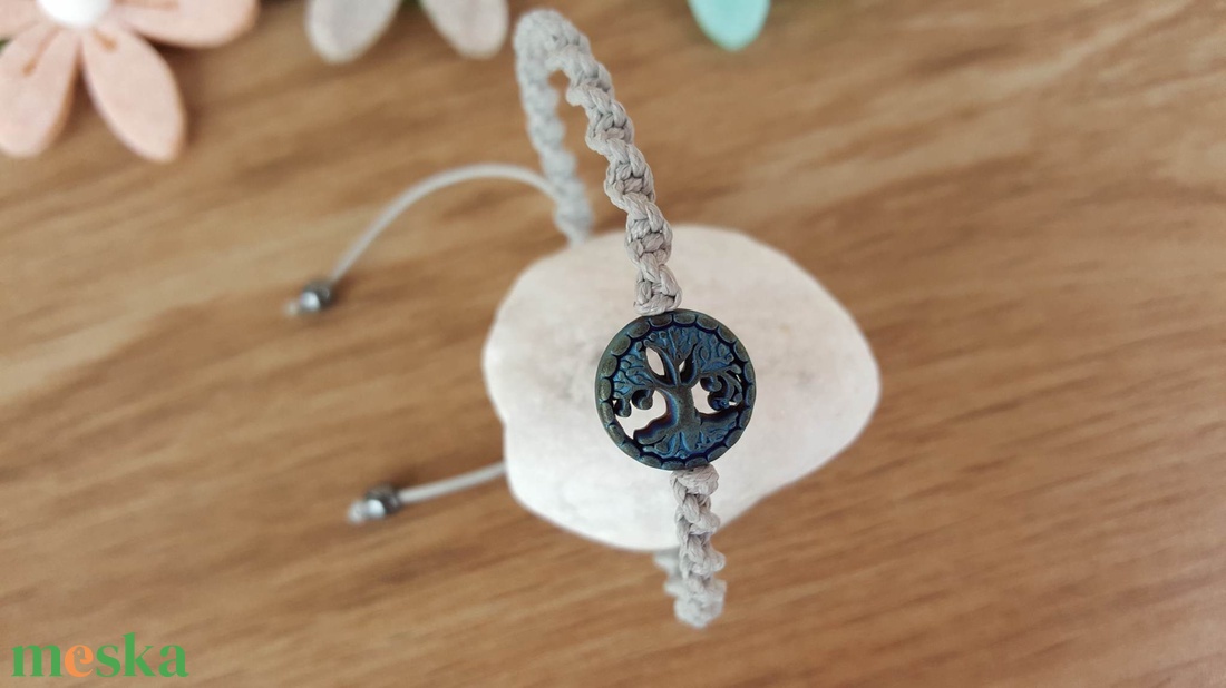 Életfa karkötő - ékszer - karkötő - fonott karkötő - Meska.hu