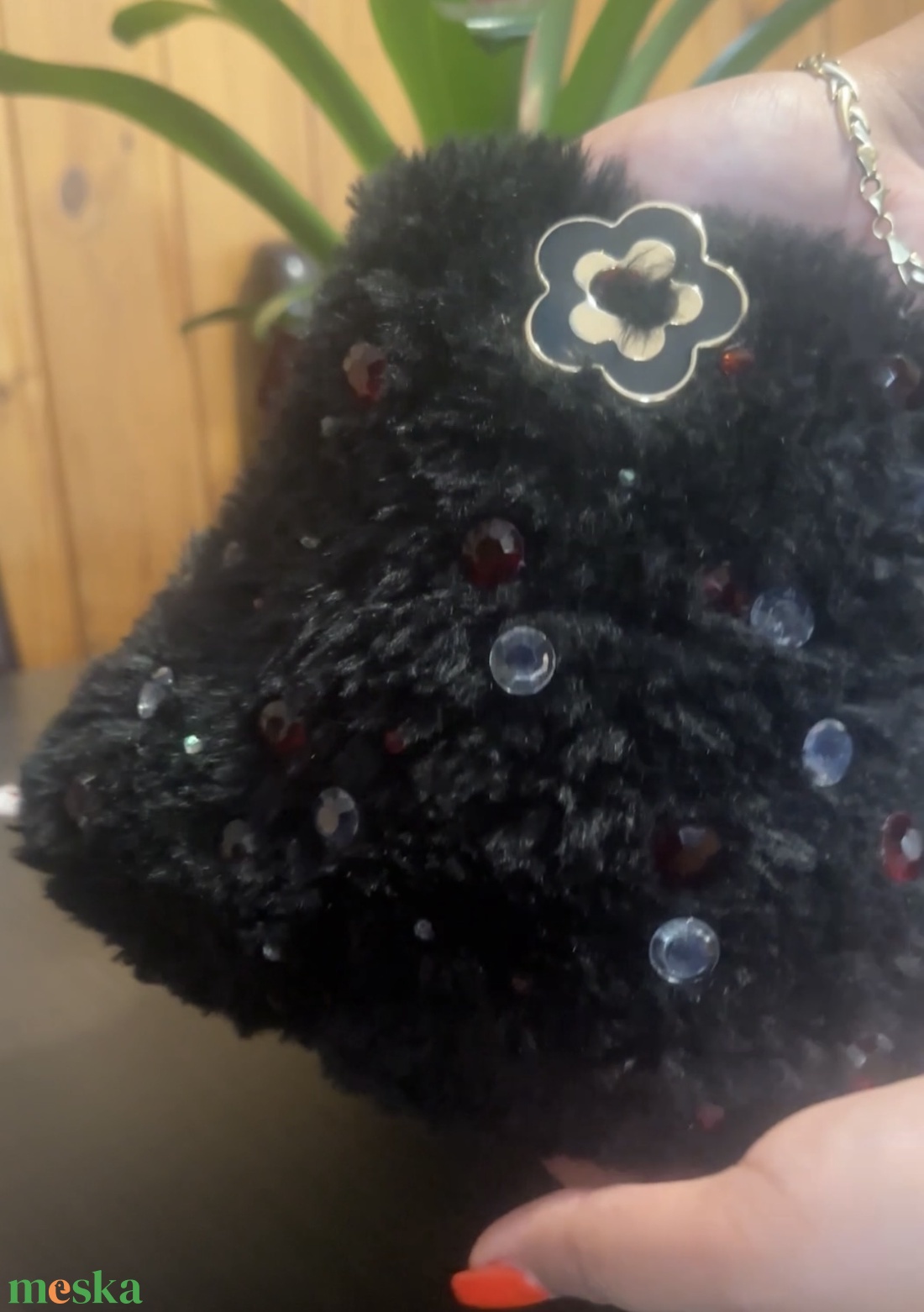 Egyedi, horgolt táska gyöngy díszítéssel � fekete - táska & tok - kézitáska & válltáska - válltáska - Meska.hu