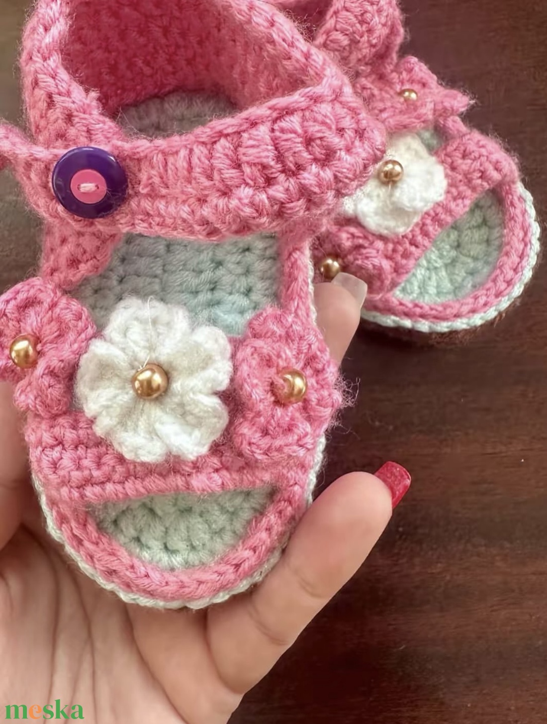 Horgolt kislány szandál virágdíszítéssel - ruha & divat - gyerekruha - Meska.hu