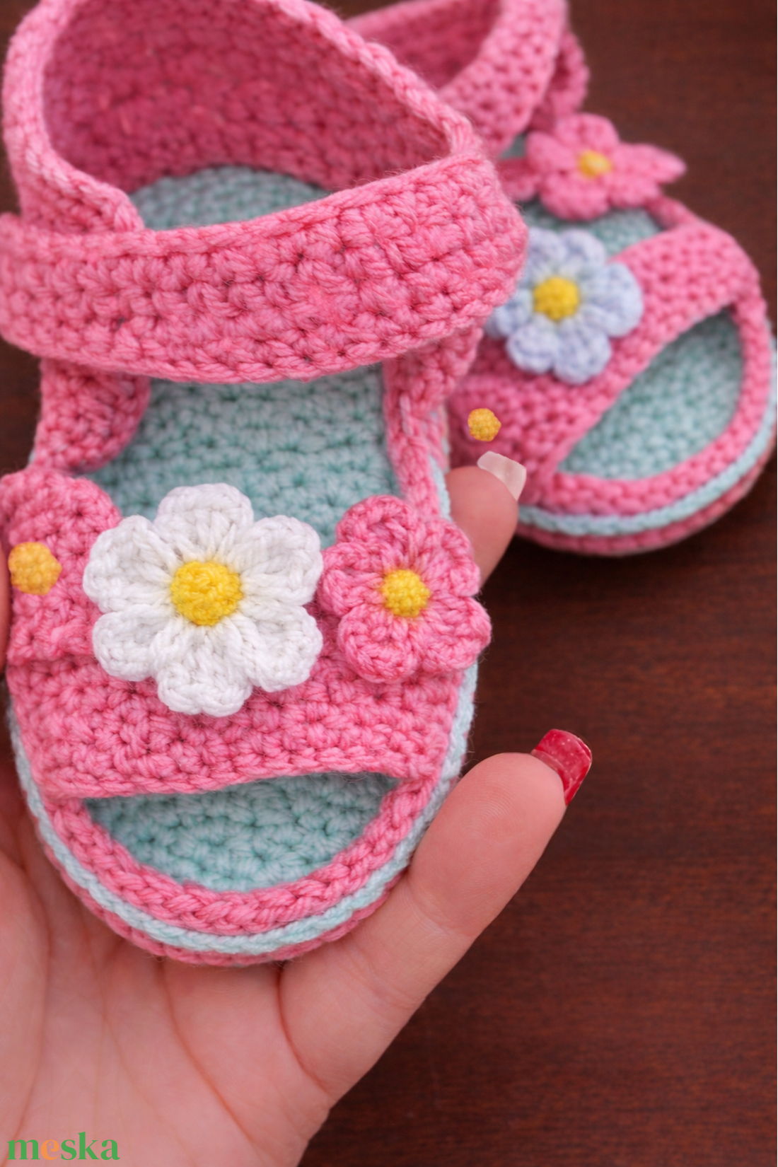 Horgolt kislány szandál � virágos baba szandál � rózsaszín nyári szandál - baba - mama - babaruházat - babacipő - Meska.hu