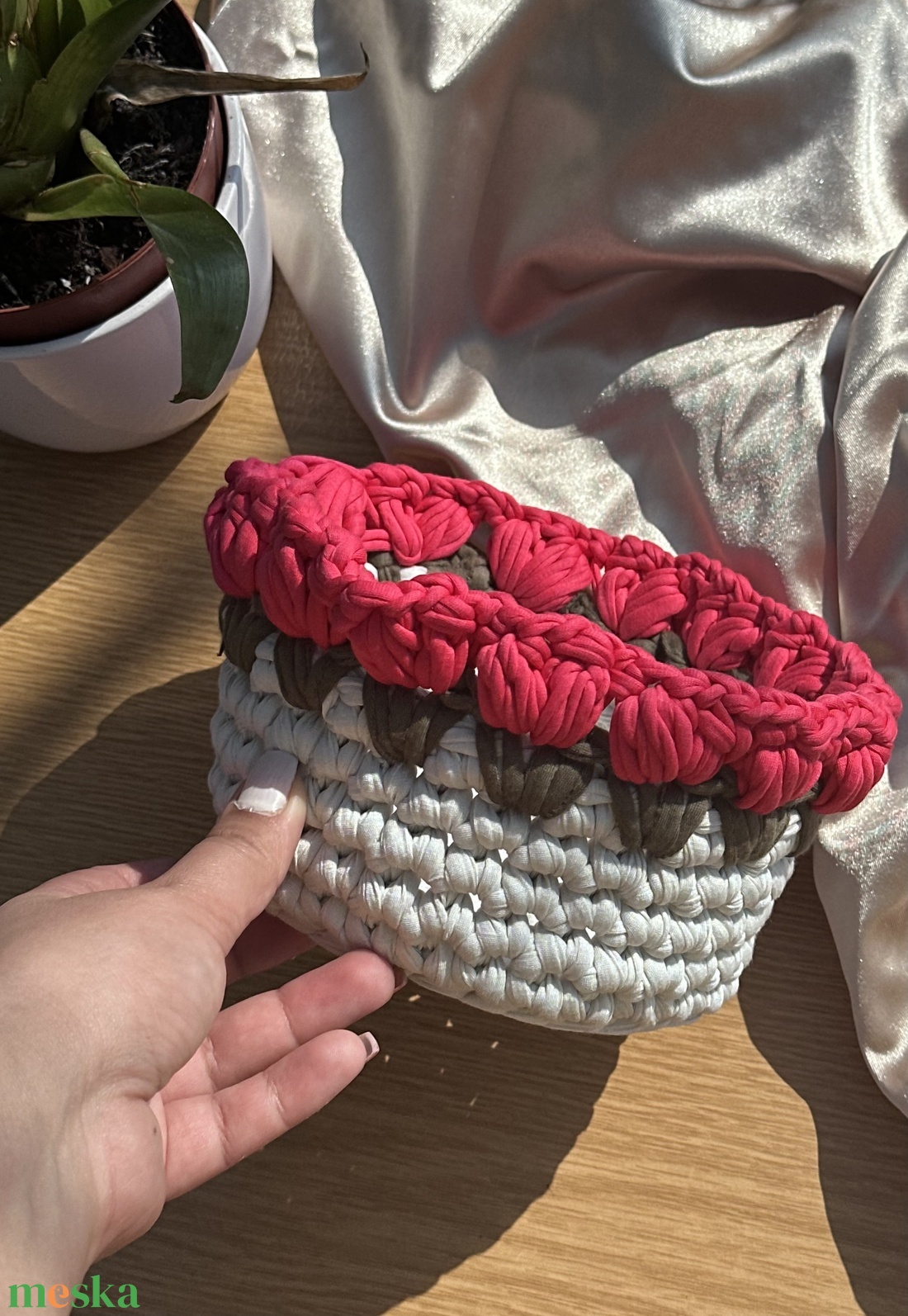 Horgolt tavaszi kosár � húsvéti tojástároló kosár - otthon & életmód - tárolás & rendszerezés - tárolókosár - Meska.hu