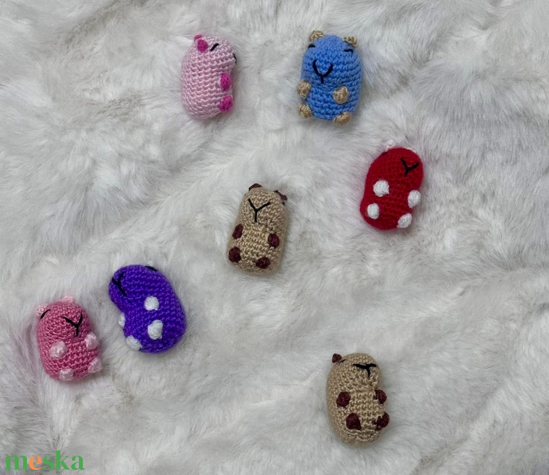 CapyBara kulcstartó/táskadísz - táska & tok - kulcstartó & táskadísz - kulcstartó - Meska.hu