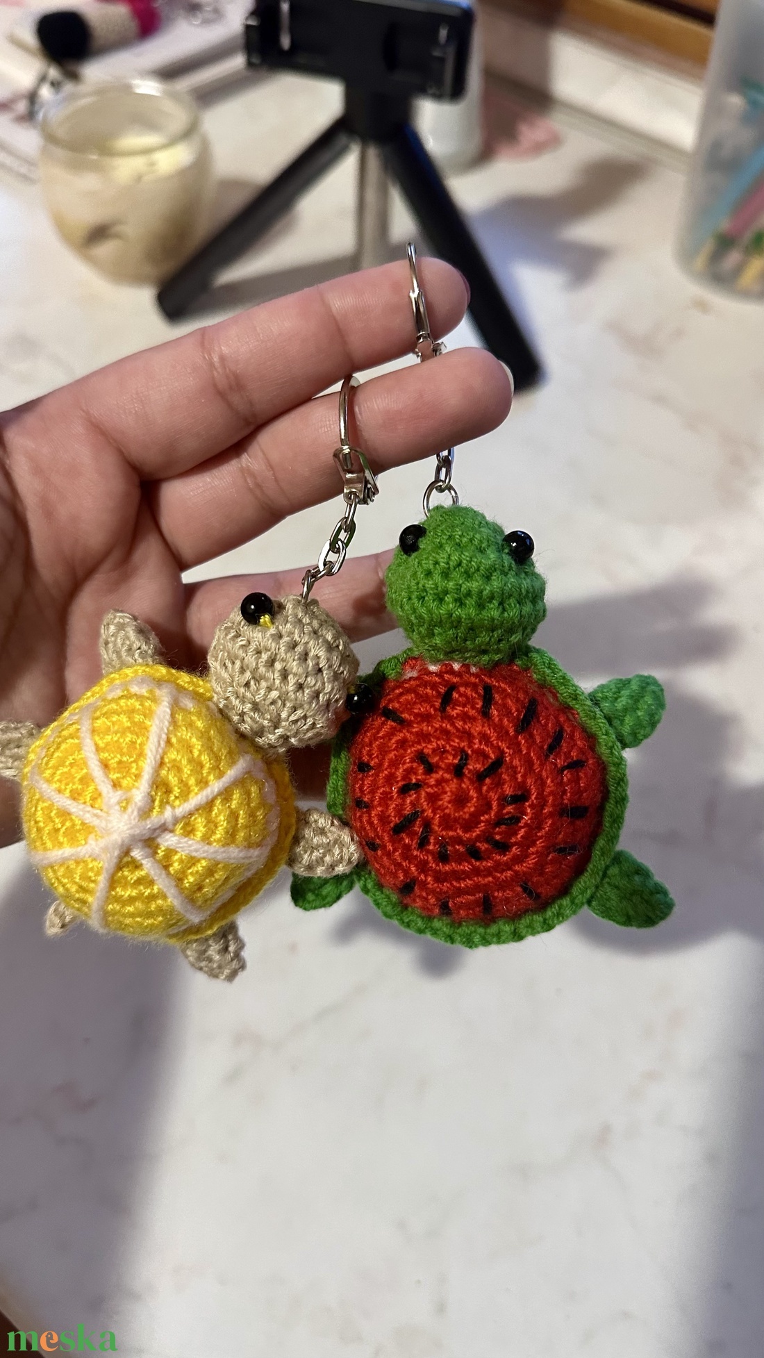 Teknősbéka-Horgolt kulcstartó-amigurumi-gyümölcsös - táska & tok - kulcstartó & táskadísz - kulcstartó - Meska.hu