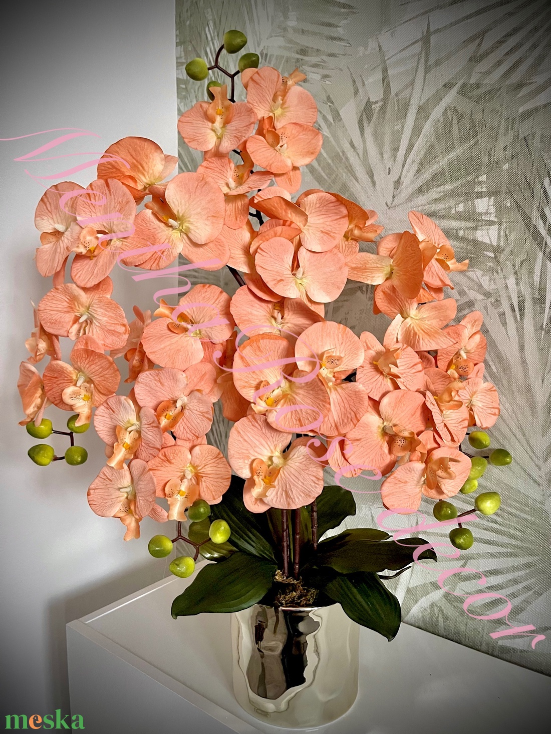 Barack színű orchidea kaspóban - otthon & életmód - virágdekoráció - virágdíszek - virágdísz kaspóban - Meska.hu