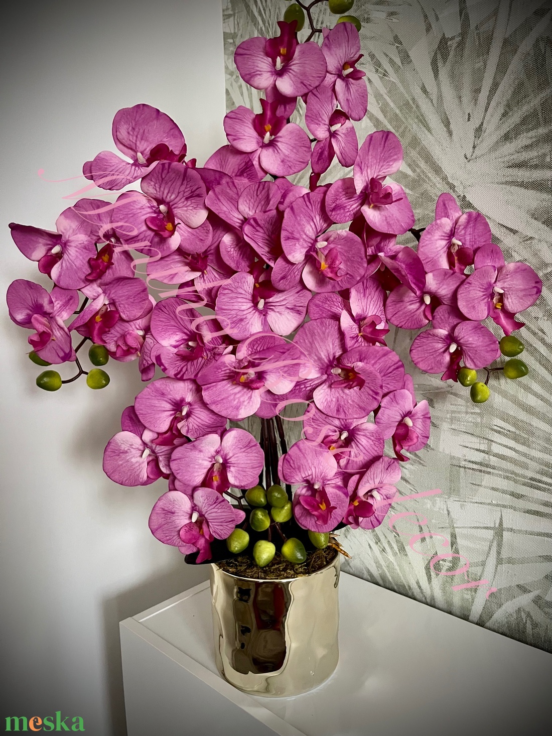 Magenta színű orchidea kaspóban - otthon & életmód - virágdekoráció - virágdíszek - virágdísz kaspóban - Meska.hu