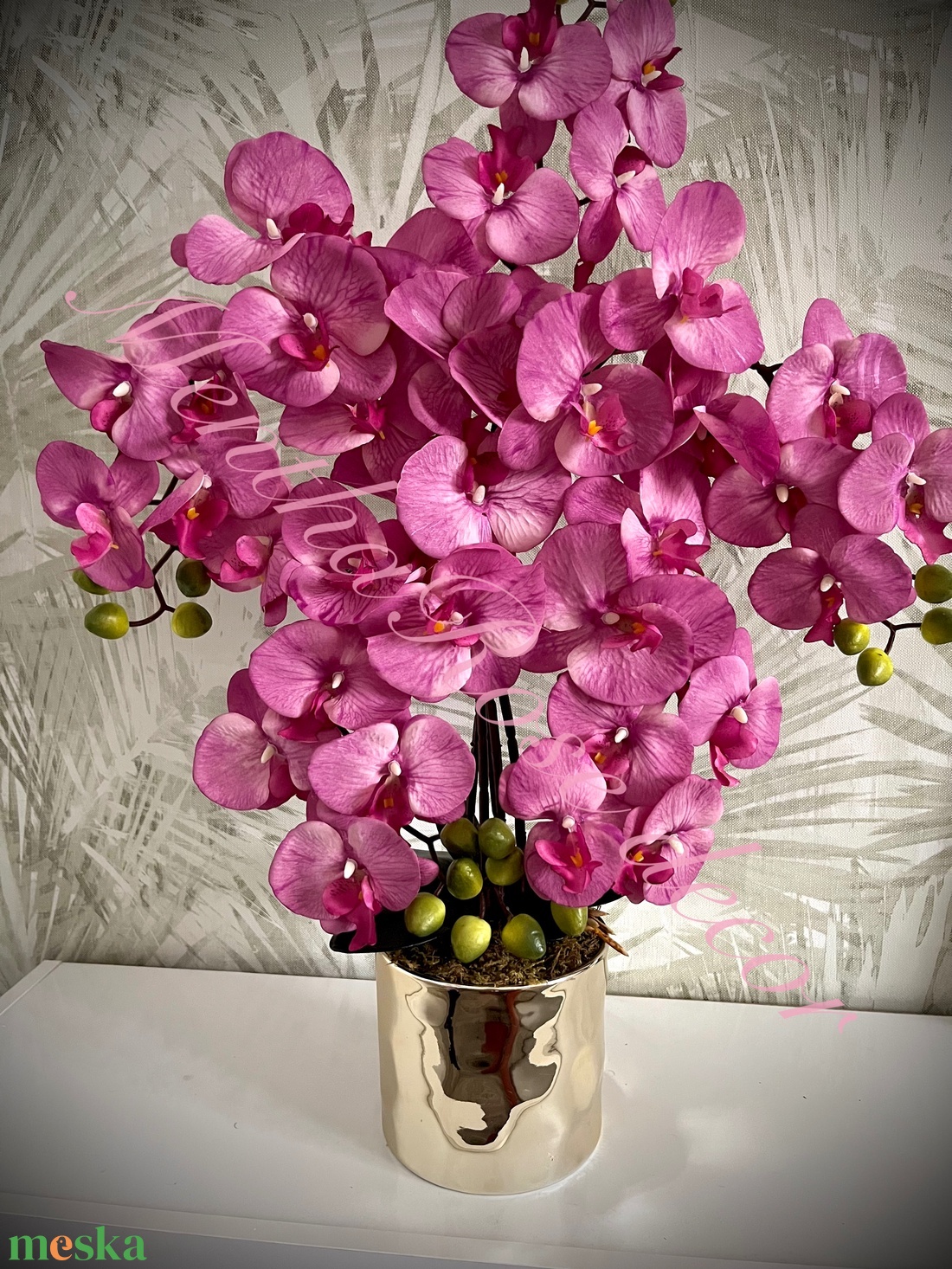 Magenta színű orchidea kaspóban - otthon & életmód - virágdekoráció - virágdíszek - virágdísz kaspóban - Meska.hu