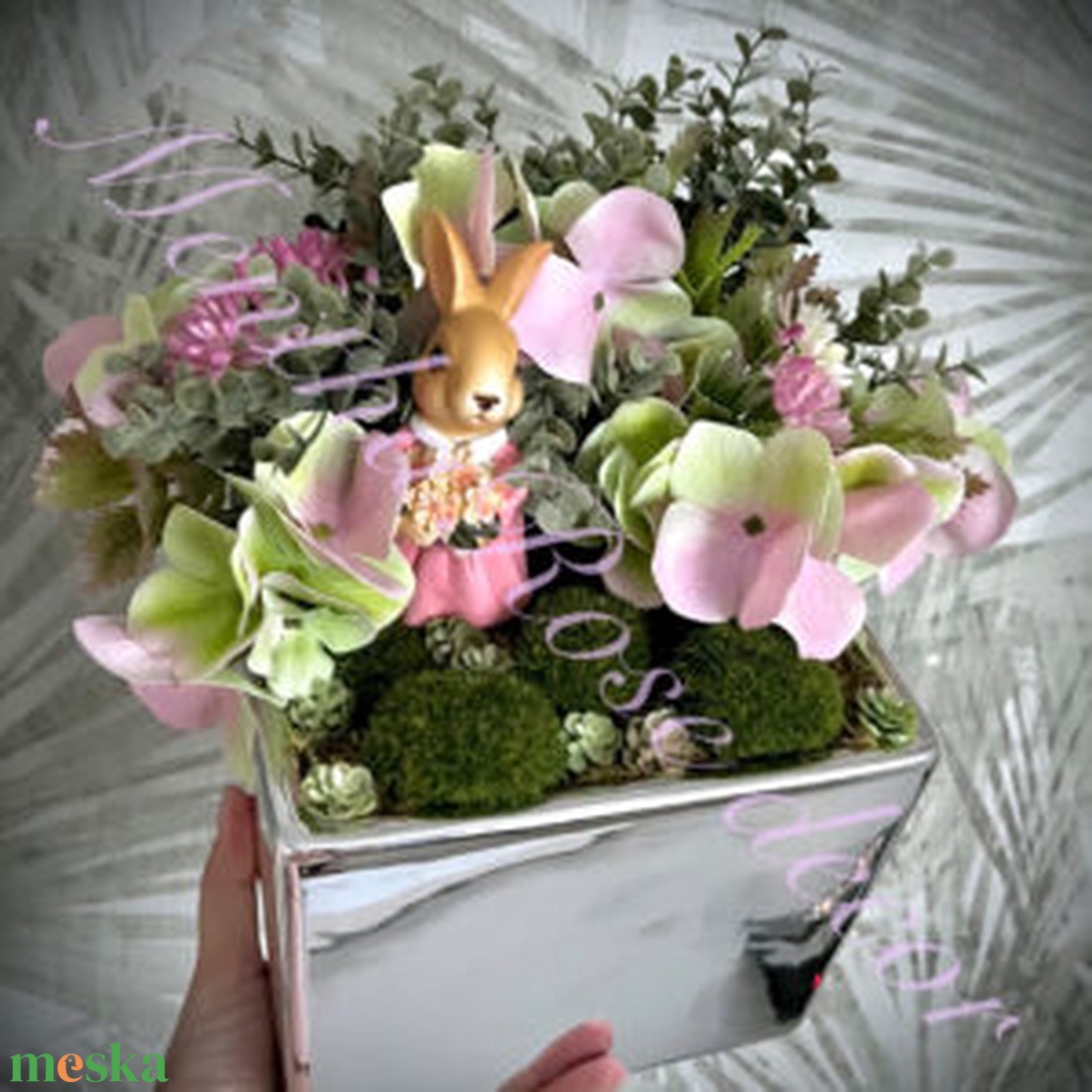 Húsvéti nyuszi virágdekorral - ünnepi díszek, dekorációk - húsvéti díszek és dekorációk - húsvéti asztaldíszek - Meska.hu