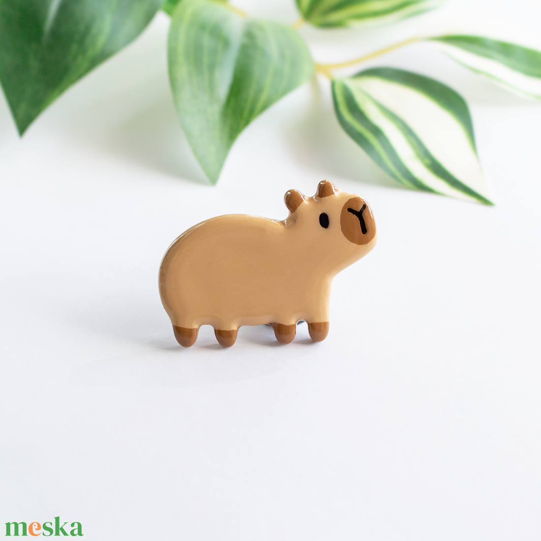 Kapibarás kitűző - ékszer - kitűző és bross - Meska.hu