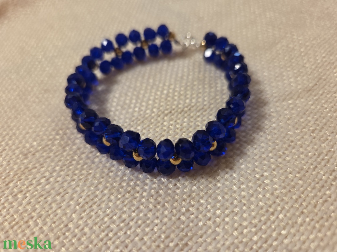 Gyöngyből készült kék karkötő  - ékszer - karkötő - gyöngyös karkötő - Meska.hu