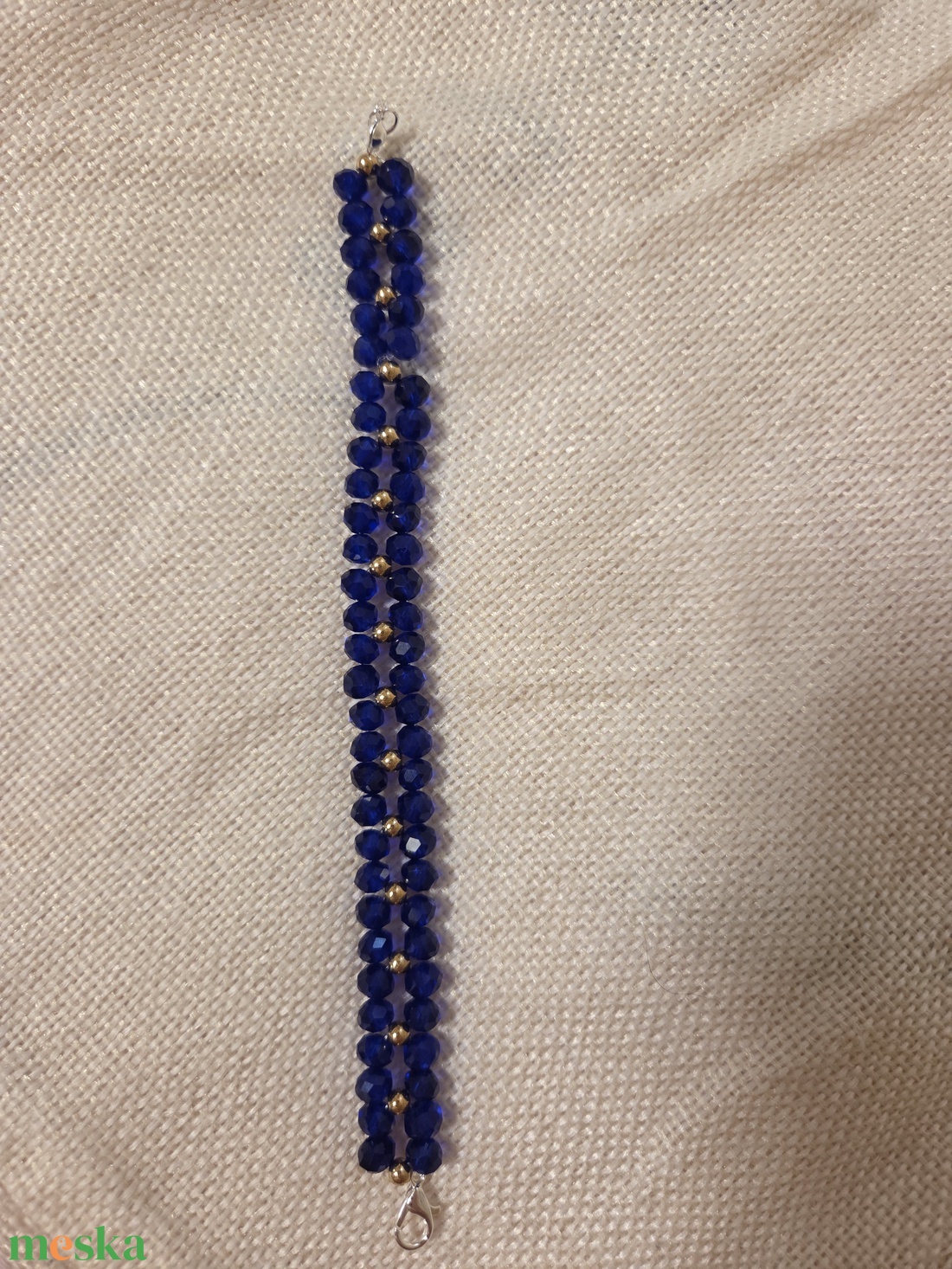 Gyöngyből készült kék karkötő  - ékszer - karkötő - gyöngyös karkötő - Meska.hu