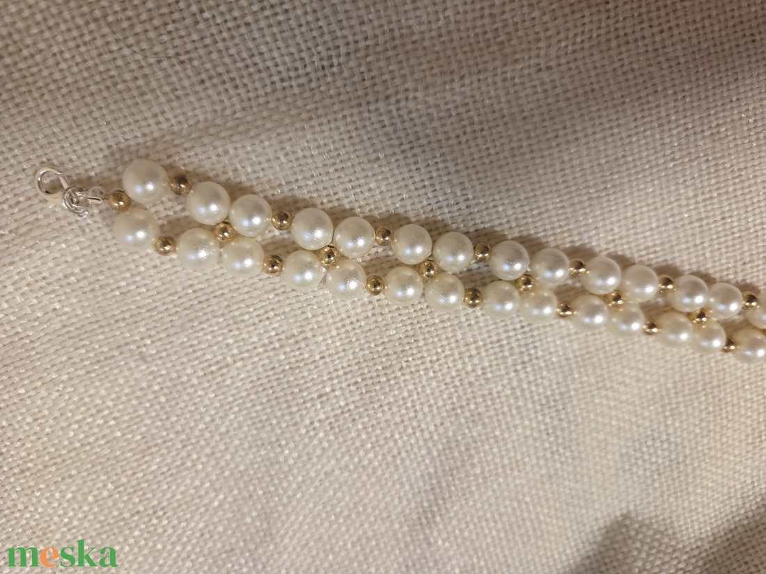 Fehér-arany karkötő  - ékszer - karkötő - gyöngyös karkötő - Meska.hu
