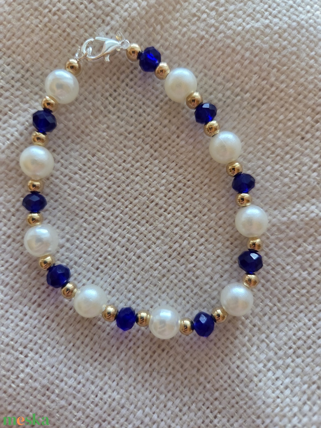 Az Éjkirálynő ékszerei gyöngyből készült karkötők  - ékszer - karkötő - gyöngyös karkötő - Meska.hu