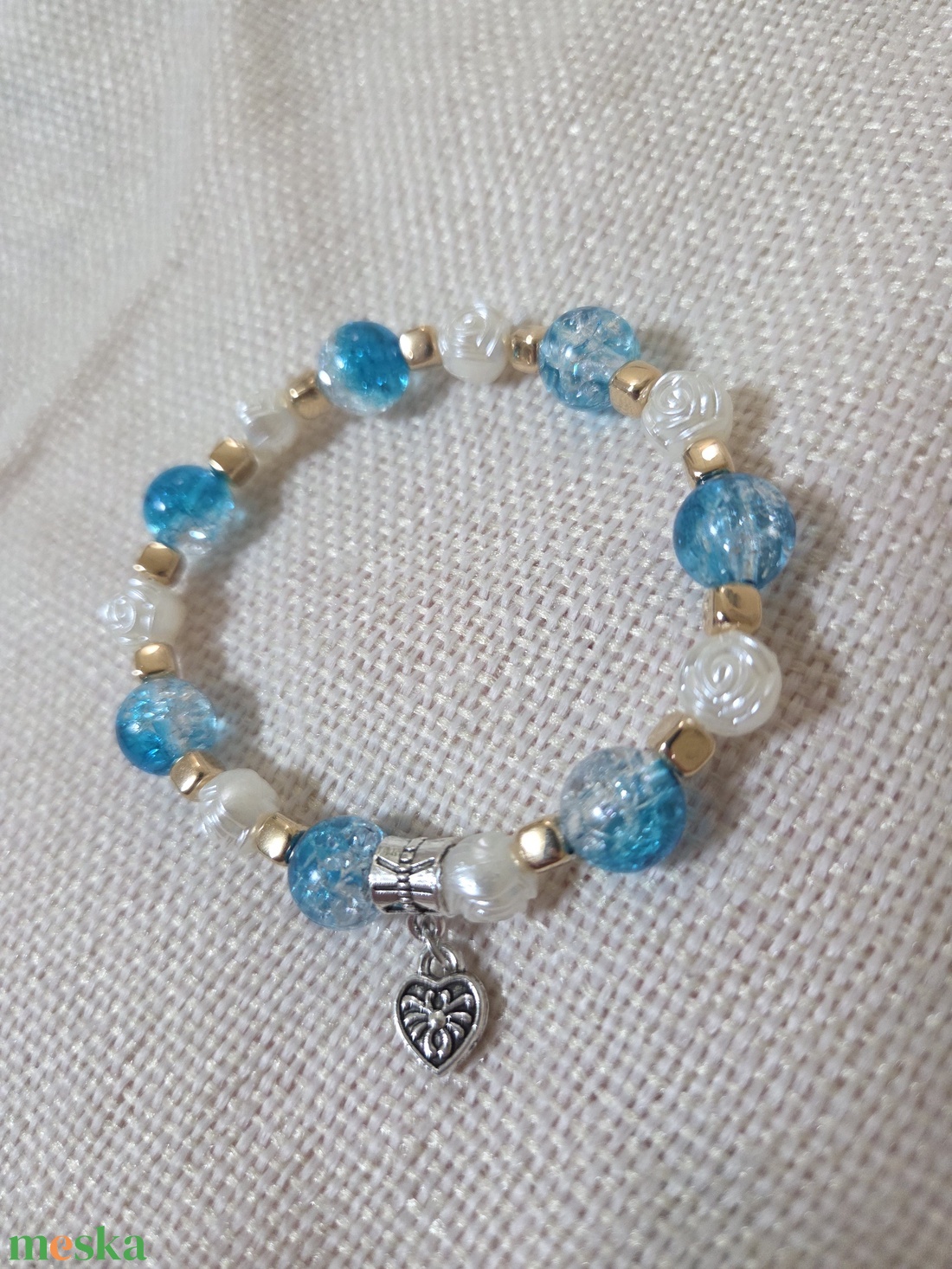 Kék tavaszi szellő-gyöngy karkötő - ékszer - karkötő - gyöngyös karkötő - Meska.hu