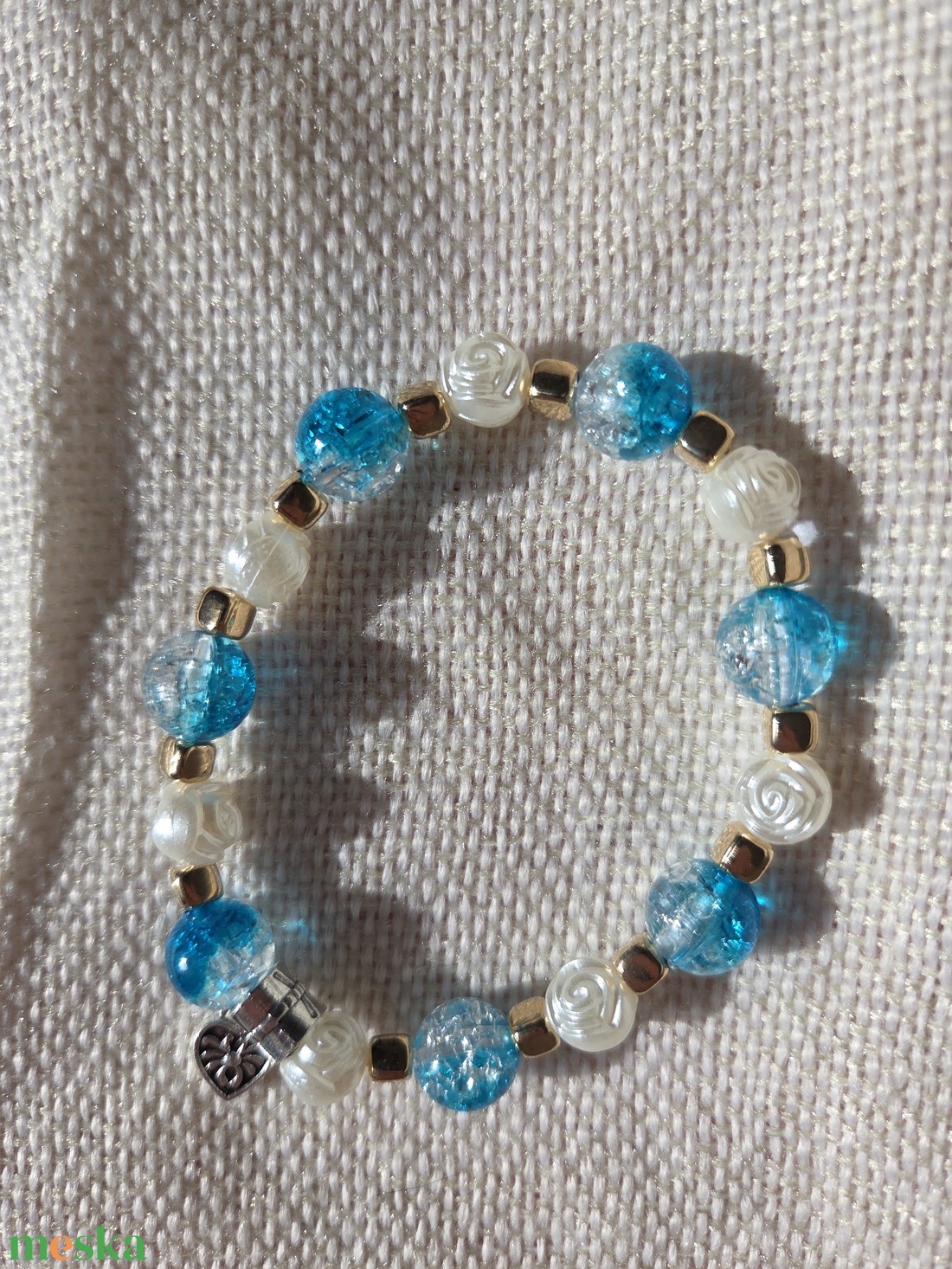 Kék tavaszi szellő-gyöngy karkötő - ékszer - karkötő - gyöngyös karkötő - Meska.hu