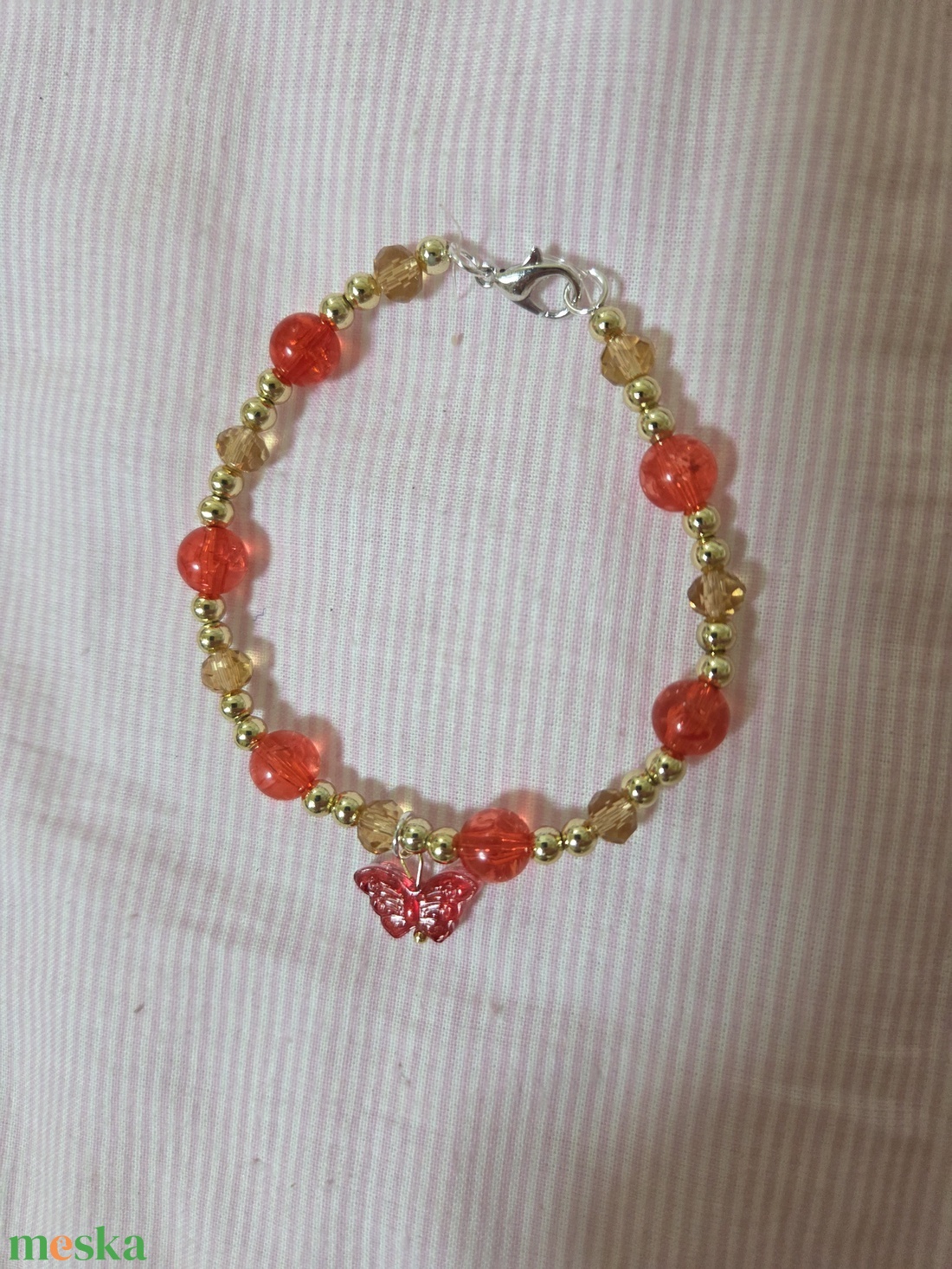 Tavaszi pillangó Pipacs gyöngyből készült karkötő - ékszer - karkötő - gyöngyös karkötő - Meska.hu