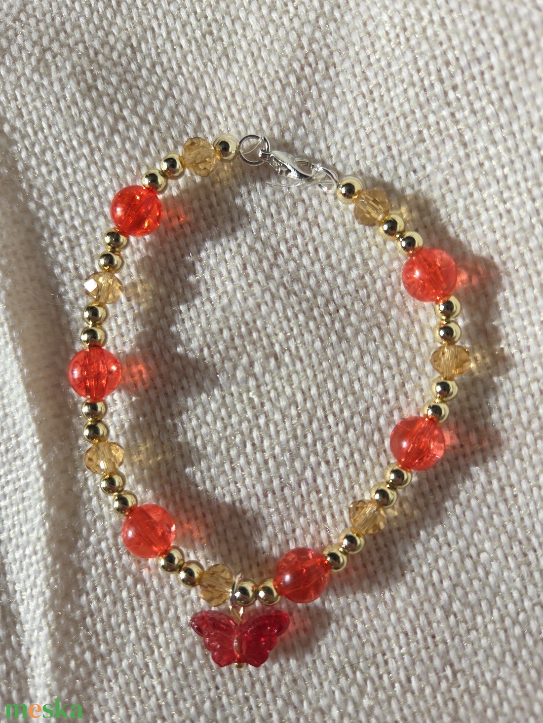 Tavaszi pillangó Pipacs gyöngyből készült karkötő - ékszer - karkötő - gyöngyös karkötő - Meska.hu