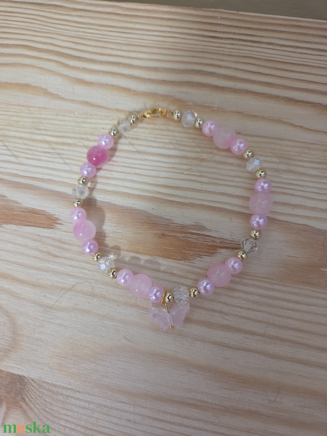 Tavaszi pillangó Cukorka gyöngyből készült karkötő - ékszer - karkötő - gyöngyös karkötő - Meska.hu