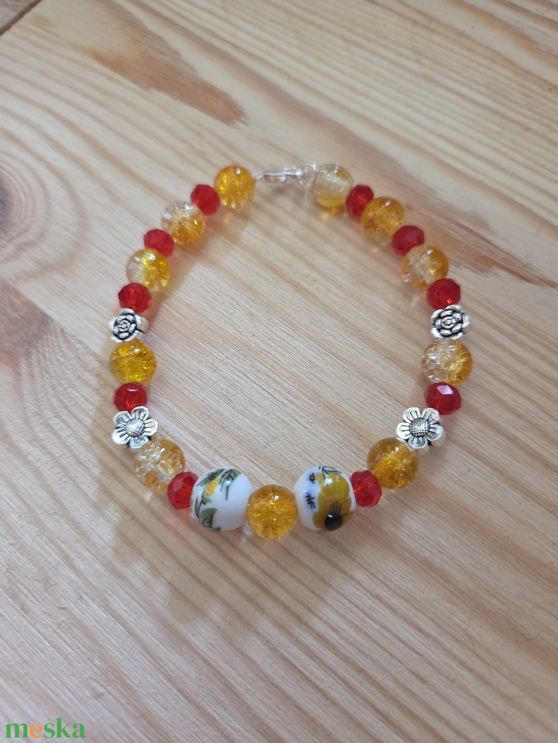 Tavaszi virágos gyöngy karkötő - ékszer - karkötő - gyöngyös karkötő - Meska.hu