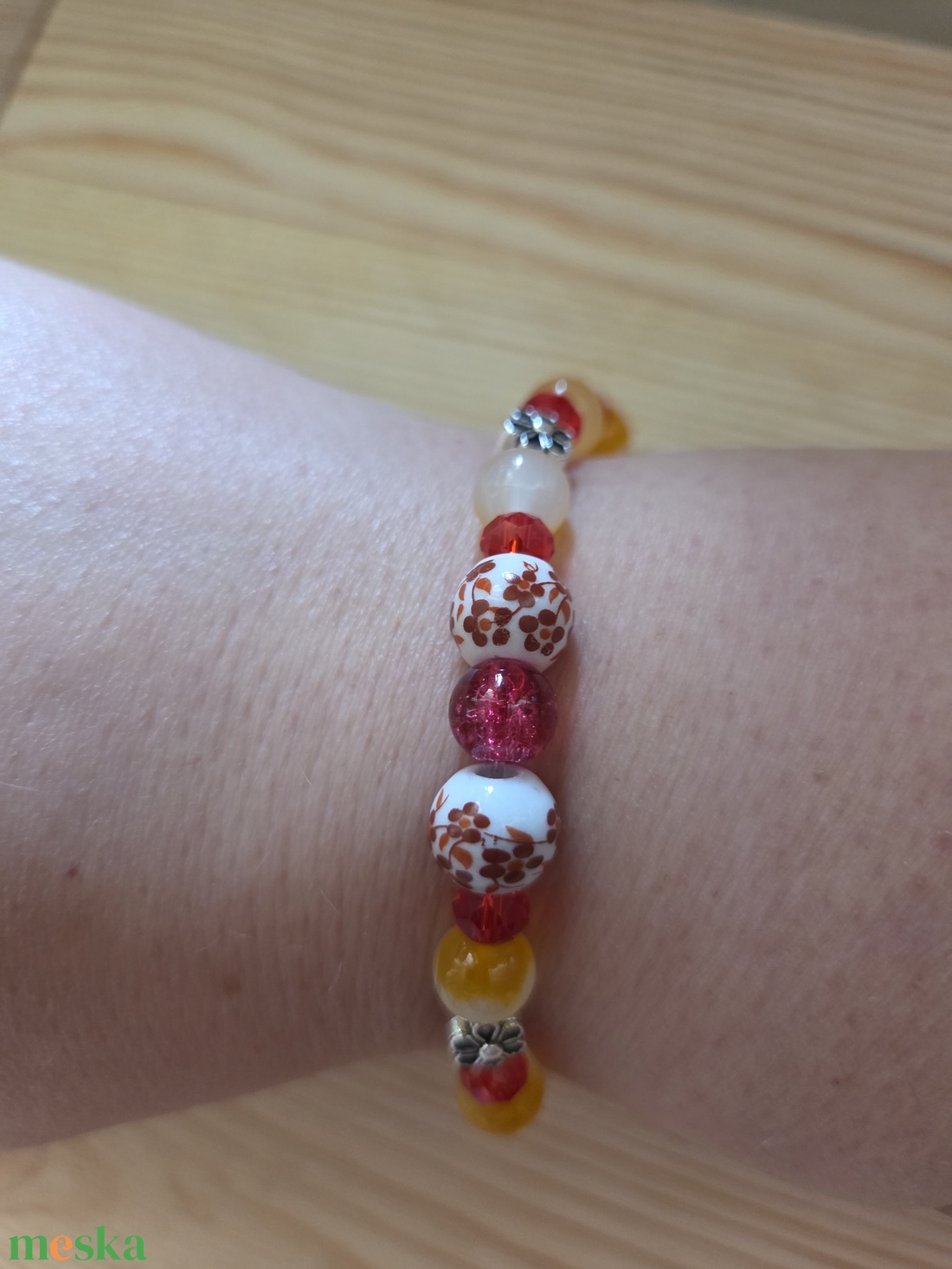 Tavaszi virágos gyöngy karkötő - ékszer - karkötő - gyöngyös karkötő - Meska.hu