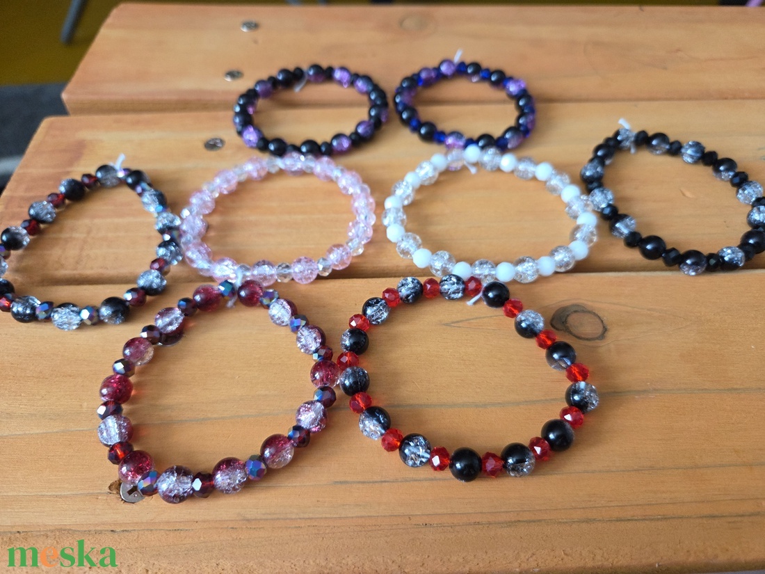 Angyalok és démonok karkötőszett Fekete-piros démon  - ékszer - karkötő - gyöngyös karkötő - Meska.hu