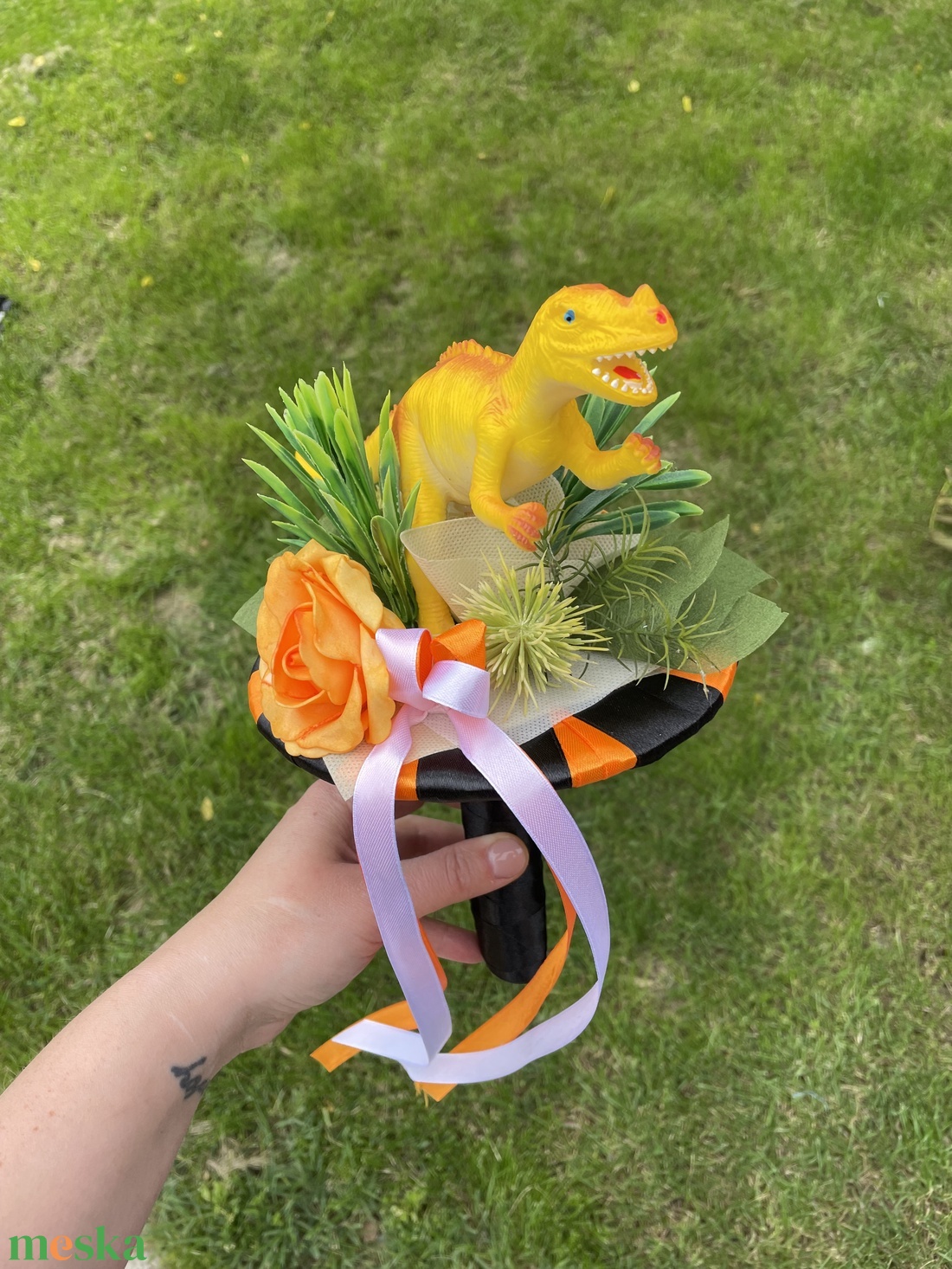 Dinos csokor - otthon & életmód - dekoráció - virágdísz és tartó - csokor & virágdísz - Meska.hu Dinos csokor - otthon & életmód - dekoráció - virágdísz és tartó - csokor & virágdísz - Meska.hu