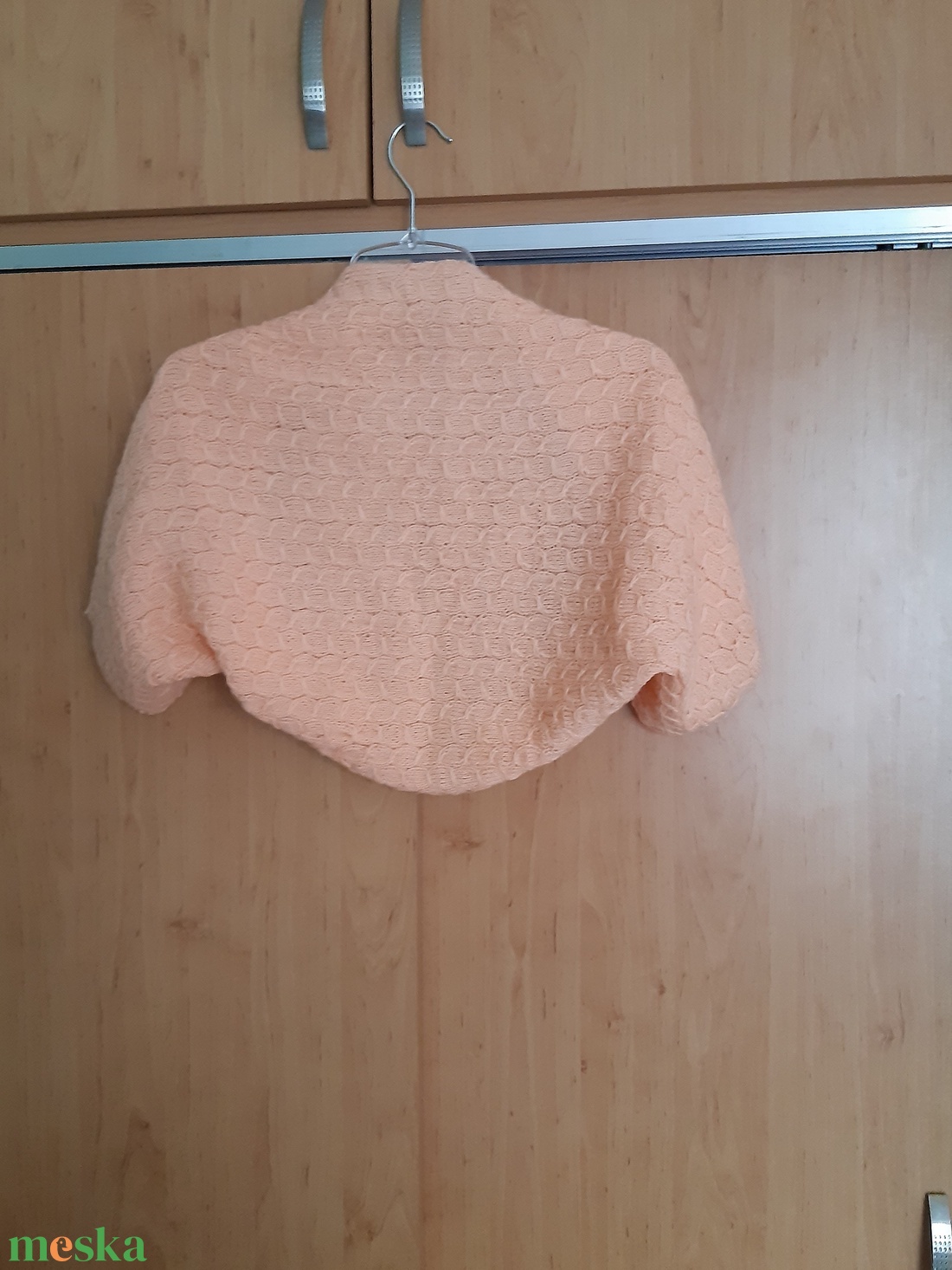 Kézzel kötött bolero, vállmelegítő - esküvő - kiegészítők - bolero és válltakaró - Meska.hu Kézzel kötött bolero, vállmelegítő - esküvő - kiegészítők - bolero és válltakaró - Meska.hu