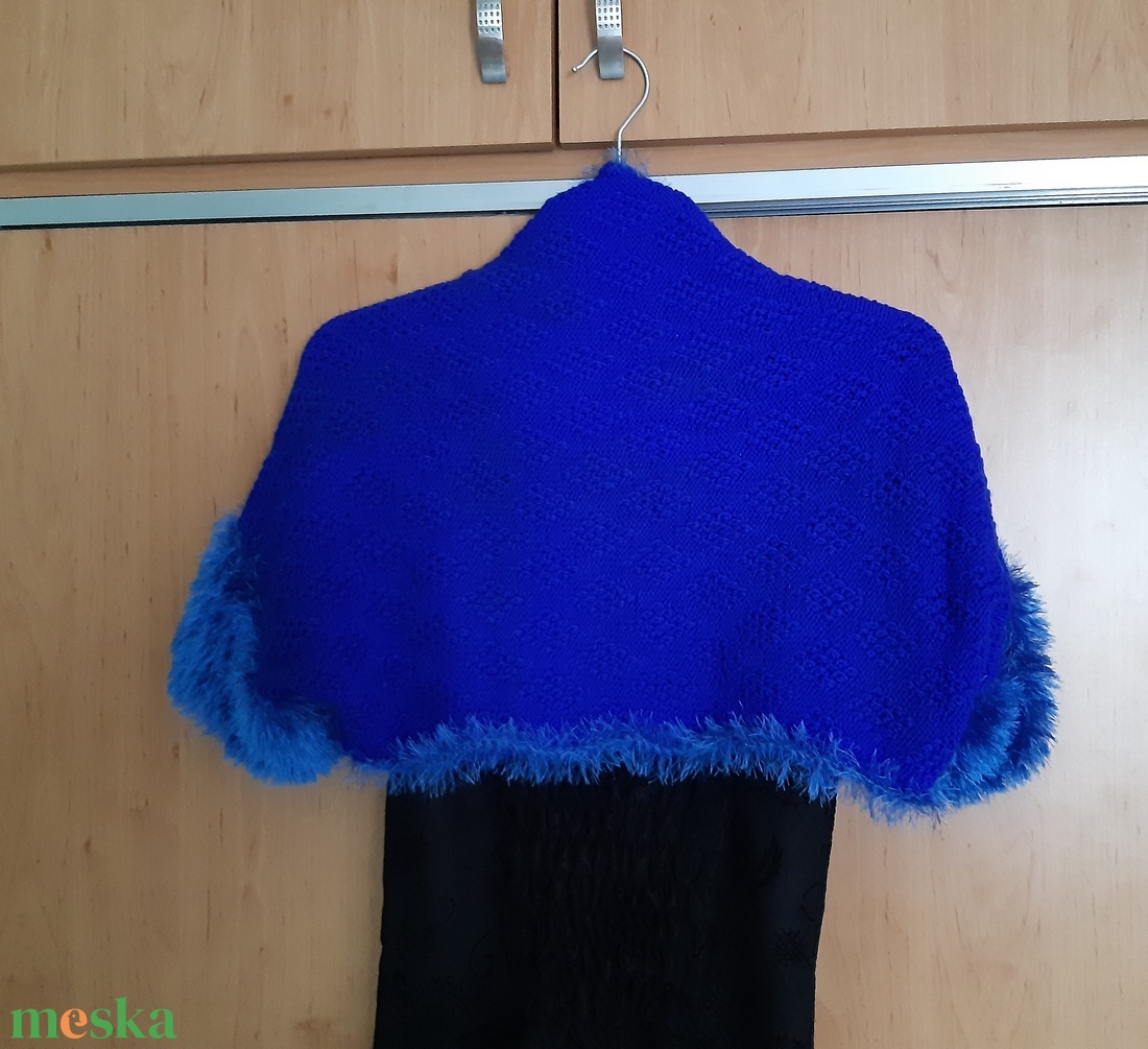 Kézzel kötött vállmelegítő, bolero - esküvő - kiegészítők - bolero és válltakaró - Meska.hu Kézzel kötött vállmelegítő, bolero - esküvő - kiegészítők - bolero és válltakaró - Meska.hu