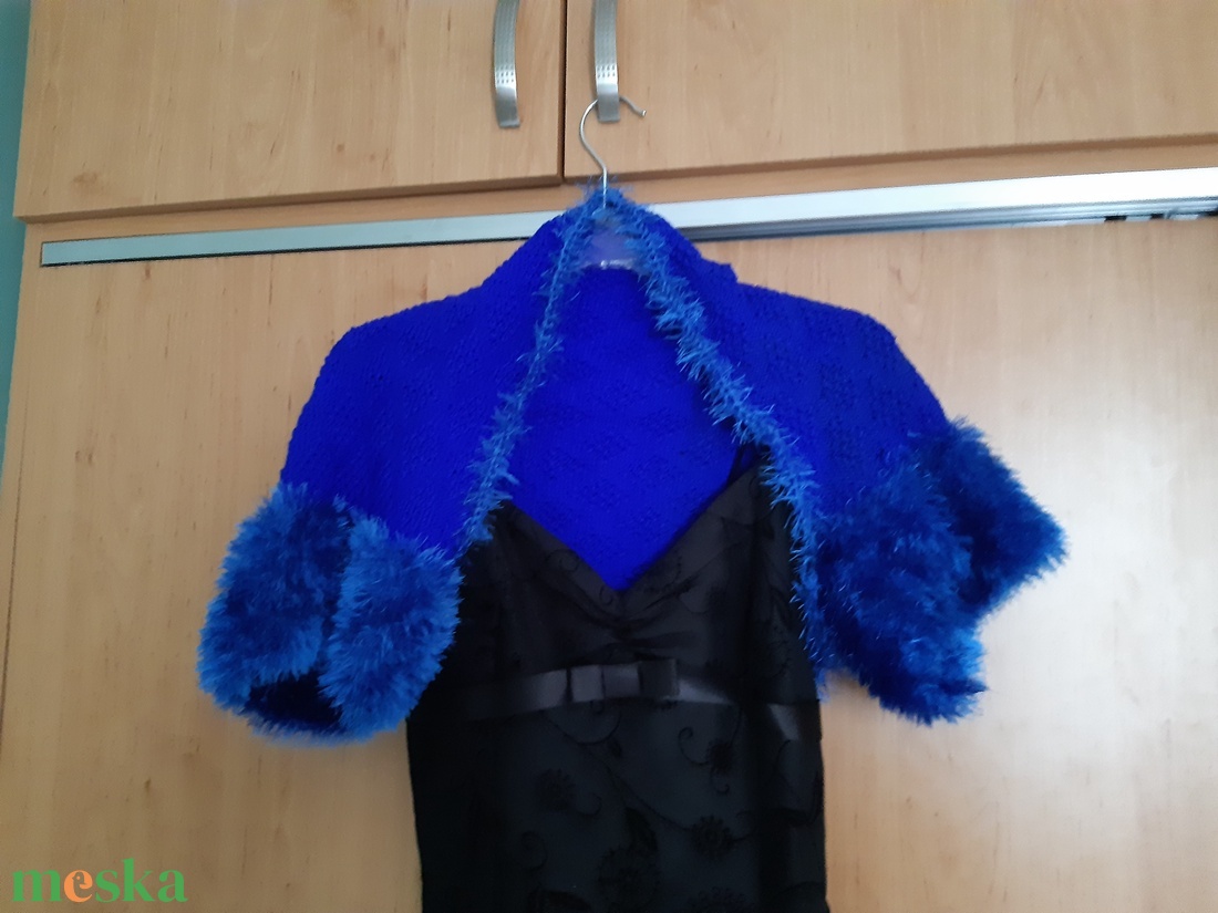 Kézzel kötött vállmelegítő, bolero - esküvő - kiegészítők - bolero és válltakaró - Meska.hu Kézzel kötött vállmelegítő, bolero - esküvő - kiegészítők - bolero és válltakaró - Meska.hu