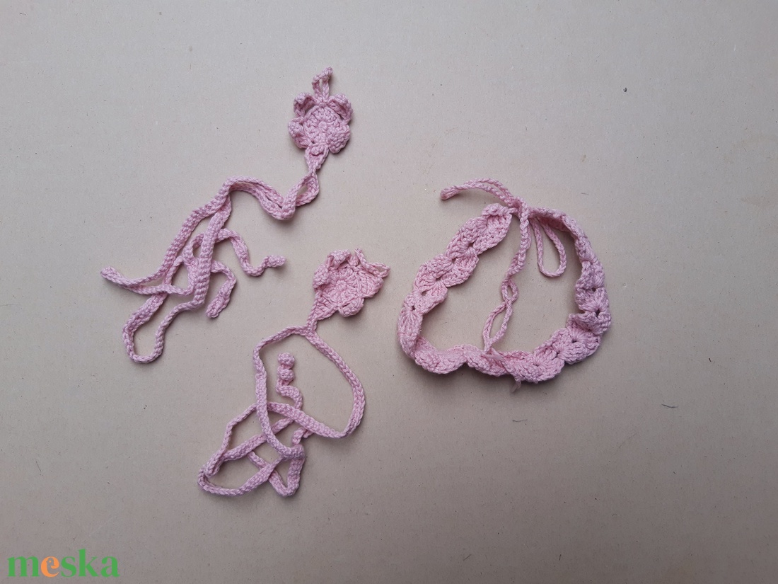 Horgolt babalábdísz, babafejpánt szett - baba - mama - babaruházat - baba fejpánt - Meska.hu