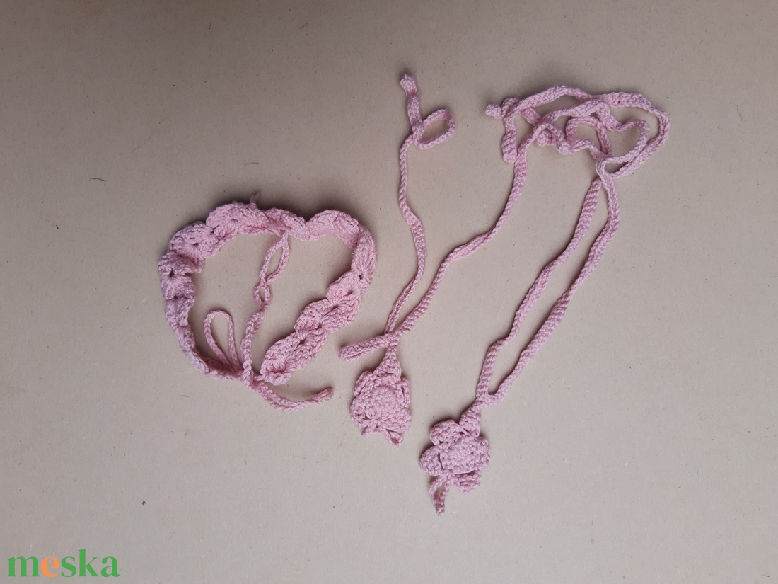 Horgolt babalábdísz, babafejpánt szett - baba - mama - babaruházat - baba fejpánt - Meska.hu