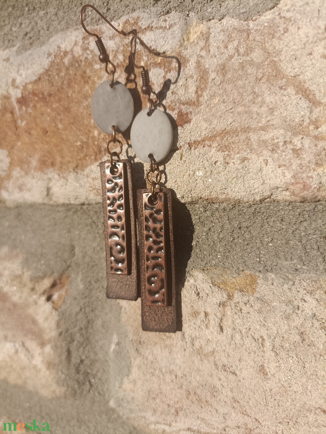 Beton -bőr füli - ékszer - fülbevaló - lógó fülbevaló - Meska.hu Beton -bőr füli - ékszer - fülbevaló - lógó fülbevaló - Meska.hu