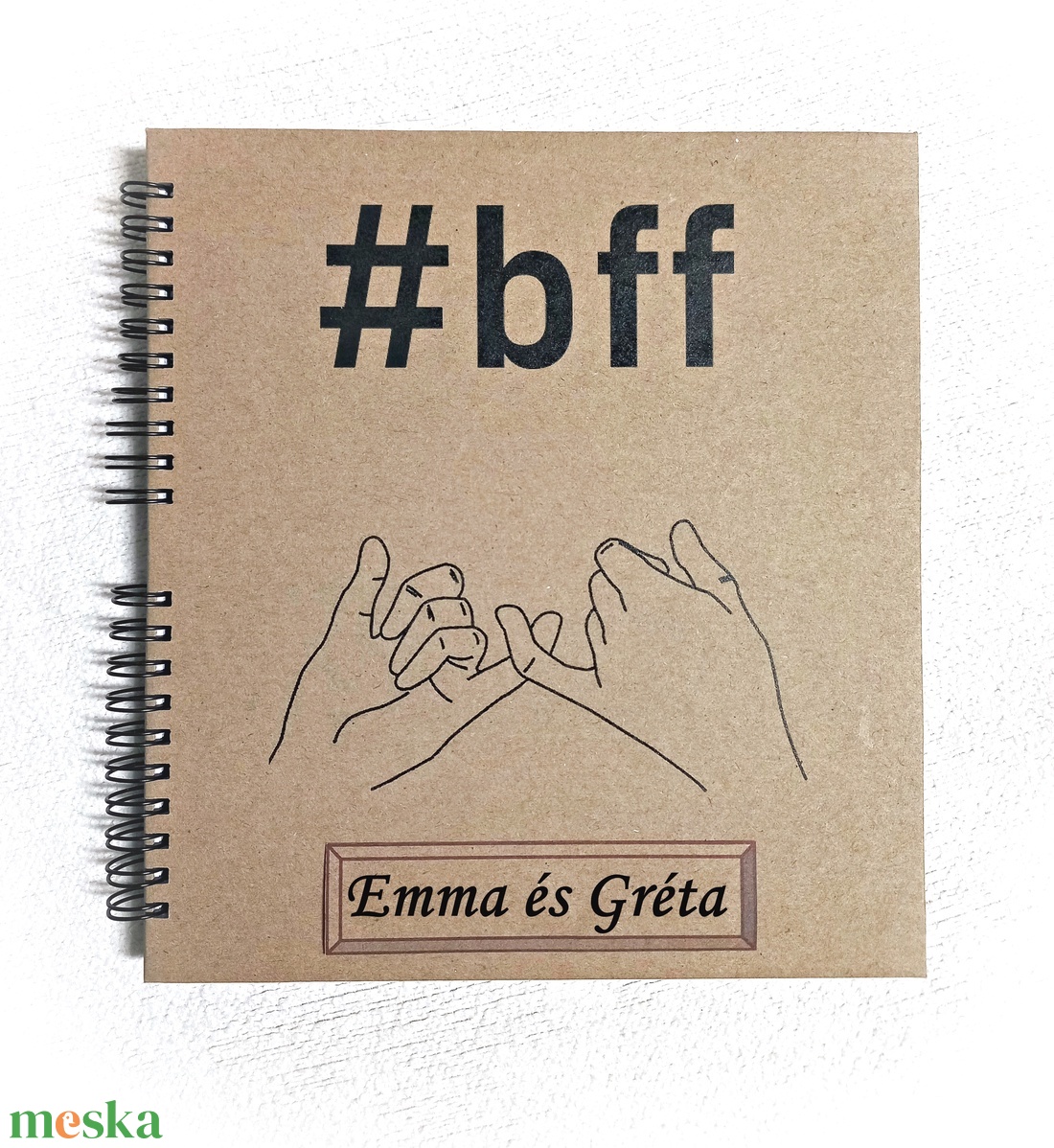 Legjobb barátnők  beragsztós fényképalbum, nevek felirattal, #bff, elismerő oklevéllel kérhető, best friends forever - otthon & életmód - papír, írószer - album & fotóalbum - Meska.hu