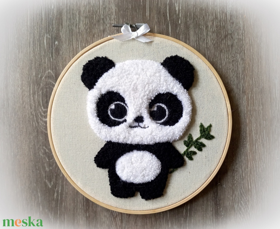 Pandamaci fonal falikép gyerekszobába - otthon & életmód - babaszoba, gyerekszoba - babaszoba dekoráció - Meska.hu Pandamaci fonal falikép gyerekszobába - otthon & életmód - babaszoba, gyerekszoba - babaszoba dekoráció - Meska.hu