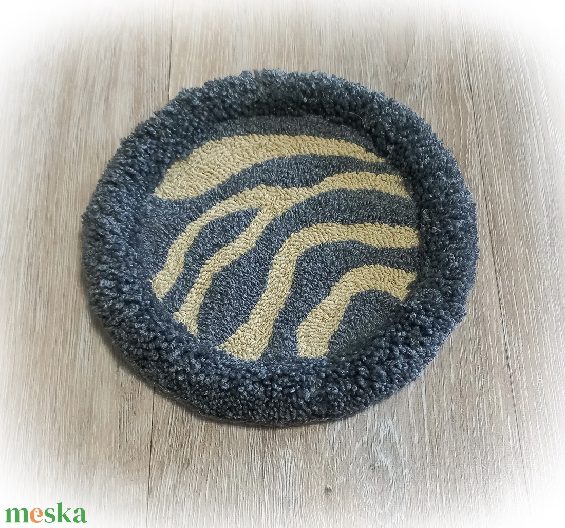 Fonal tálka, tároló modern mintával, ékszertartó, telefontartó, kulcstartó, rendszerező - ékszer - ékszertartó - ékszertartó tál - Meska.hu Fonal tálka, tároló modern mintával, ékszertartó, telefontartó, kulcstartó, rendszerező - ékszer - ékszertartó - ékszertartó tál - Meska.hu