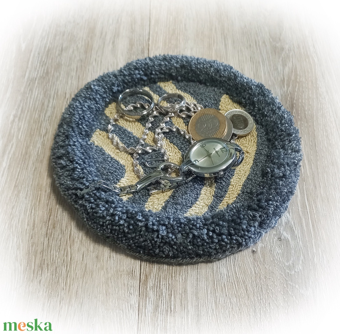 Fonal tálka, tároló modern mintával, ékszertartó, telefontartó, kulcstartó, rendszerező - ékszer - ékszertartó - ékszertartó tál - Meska.hu Fonal tálka, tároló modern mintával, ékszertartó, telefontartó, kulcstartó, rendszerező - ékszer - ékszertartó - ékszertartó tál - Meska.hu