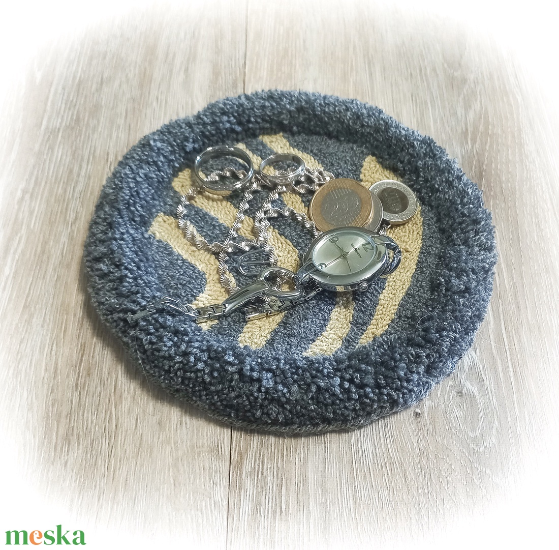 Fonal tálka, tároló modern mintával, ékszertartó, telefontartó, kulcstartó, rendszerező - ékszer - ékszertartó - ékszertartó tál - Meska.hu