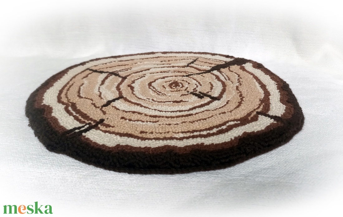 Fakorong, ami puha: asztali szőnyeg, asztalközép, bútorvédő,  mécsestartó, váza alátét, dekorációs szőnyeg - otthon & életmód - dekoráció - asztal és polc dekoráció - dekorációs tál, tartó - Meska.hu