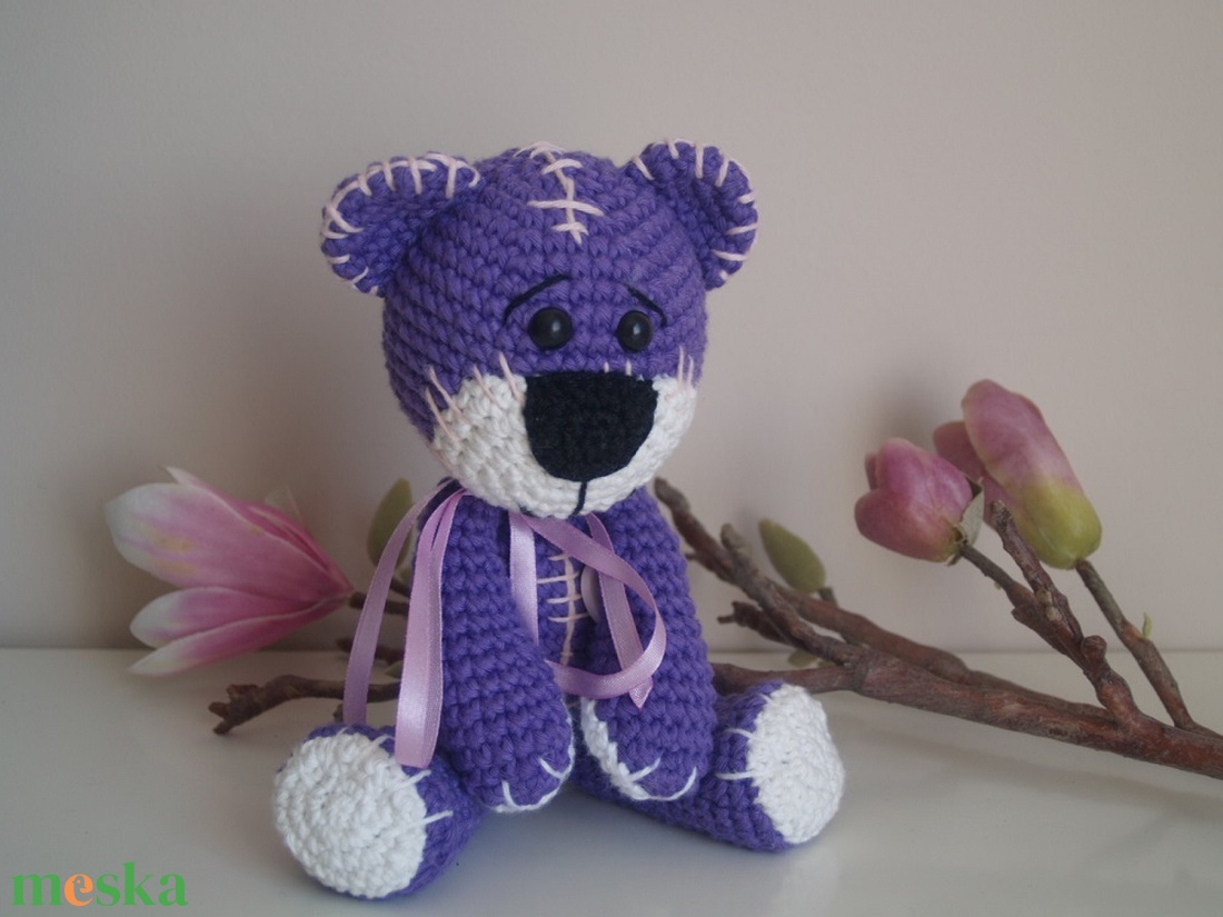 Kedves horgolt lila maci! -  - Meska.hu