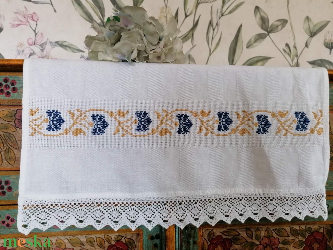 Hímzett keresztszemes konyharuha - otthon & életmód - konyhafelszerelés, tálalás - konyhai textil - konyharuha & törlőkendő - Meska.hu