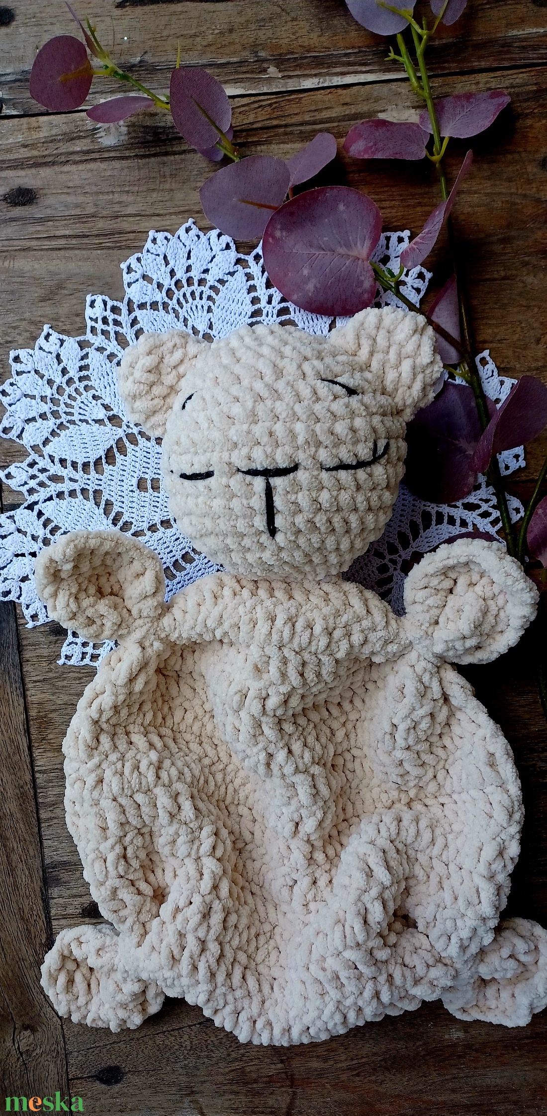 Amigurumi bézs színű alvós maci  - játék & sport - plüssállat & játékfigura - maci - Meska.hu