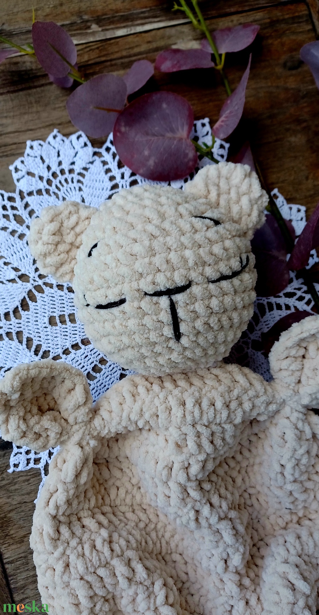 Amigurumi bézs színű alvós maci  - játék & sport - plüssállat & játékfigura - maci - Meska.hu