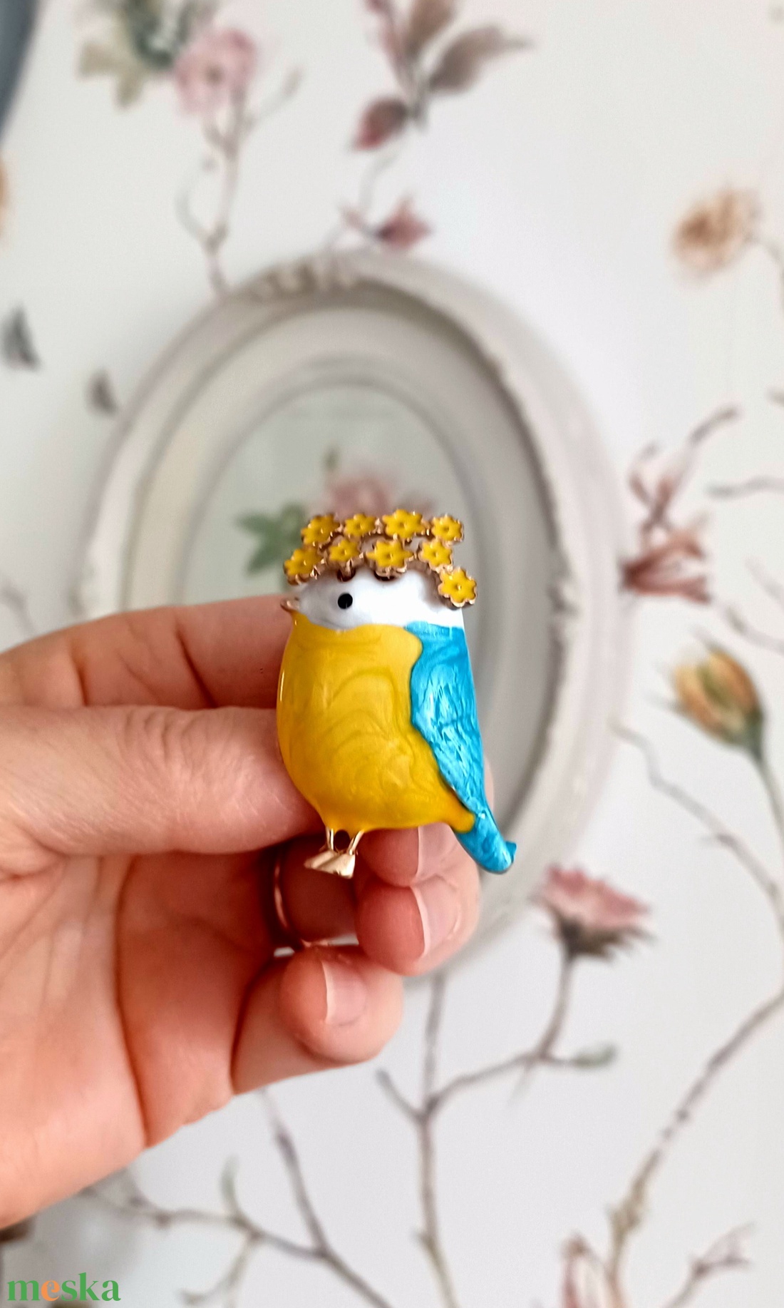 Gyönyörű zománcozott madárka kitűző  - ékszer - kitűző és bross - Meska.hu