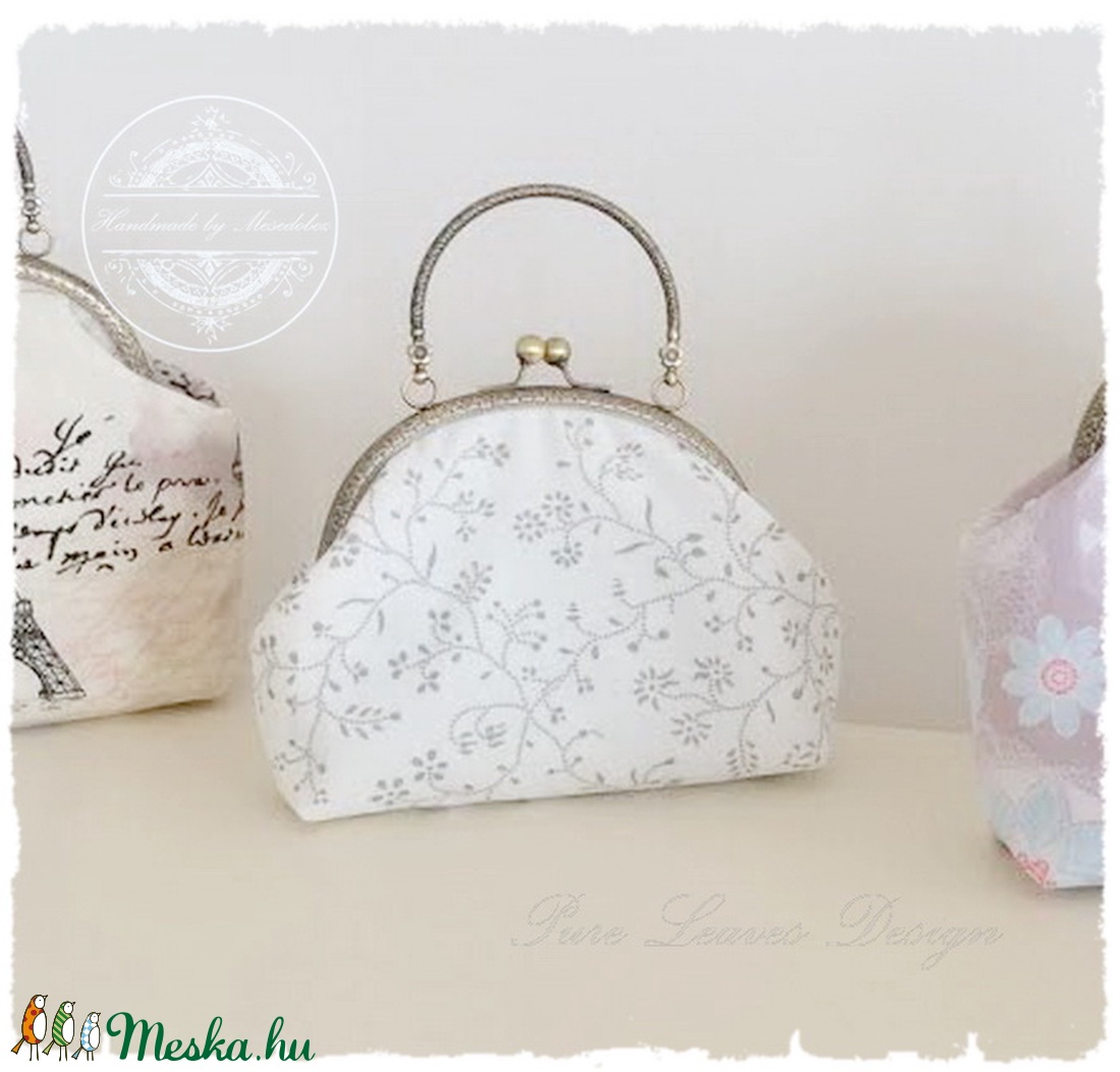 Fehér virágos, esküvői táska, kis kézitáska - tavaszra, nyárra -  - Meska.hu