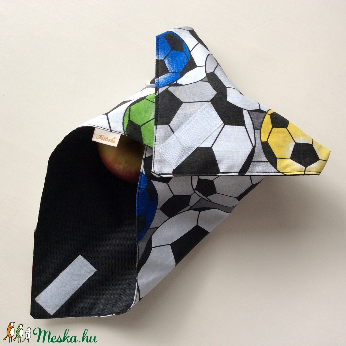 ÖKO szalvéta, szendvics - uzsonna csomagoló, focilabda mintával,  vízhatlan belsővel / NoWaste -  - Meska.hu