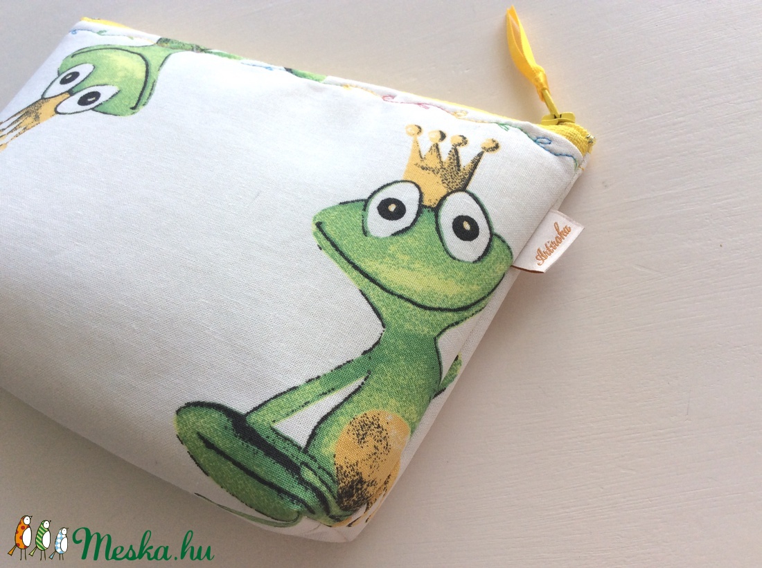 Béka királyos neszesszer, kozmetikai táska - Artiroka design - - Meska.hu Béka királyos neszesszer, kozmetikai táska - Artiroka design - - Meska.hu