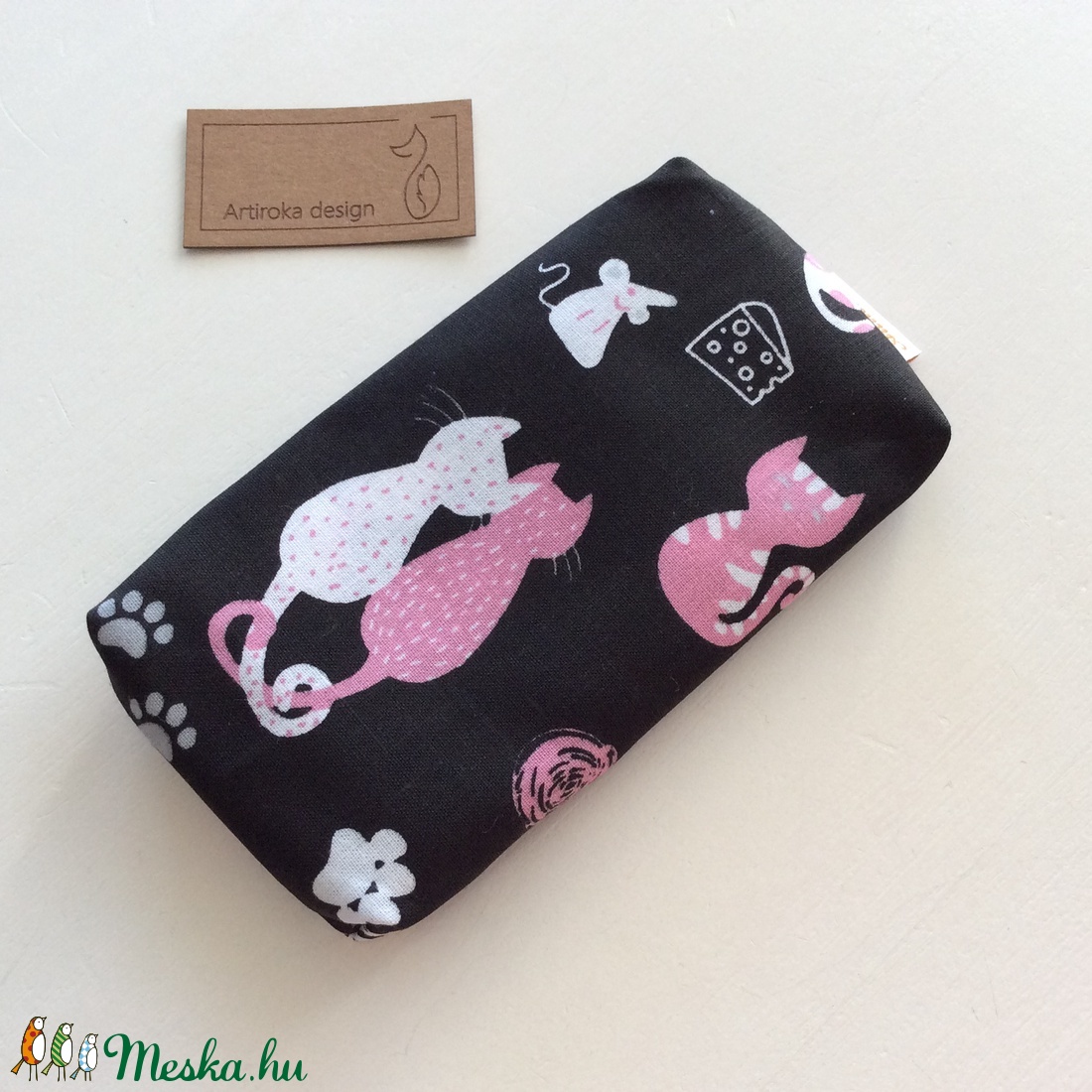 Fekete cica mintás bélelt papírzsebkendő tartó - Artiroka design - - Meska.hu Fekete cica mintás bélelt papírzsebkendő tartó - Artiroka design - - Meska.hu