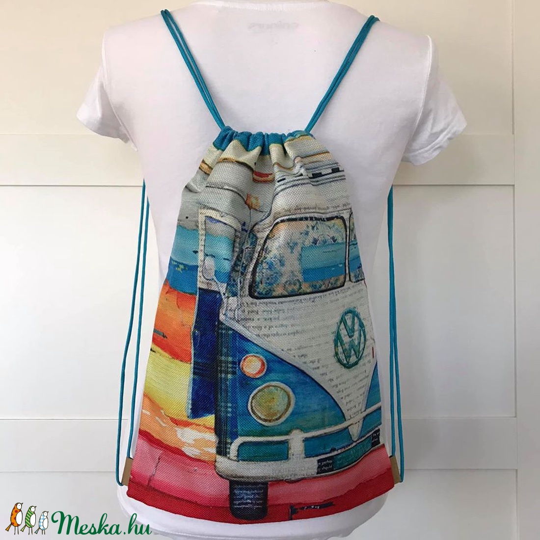 Retro, VW -Volkswagen - busz mintás gymbag hátizsák, belső zsebekkel, kulcstartó pánttal - Artiroka design - 505 - - Meska.hu Retro, VW -Volkswagen - busz mintás gymbag hátizsák, belső zsebekkel, kulcstartó pánttal - Artiroka design - 505 - - Meska.hu