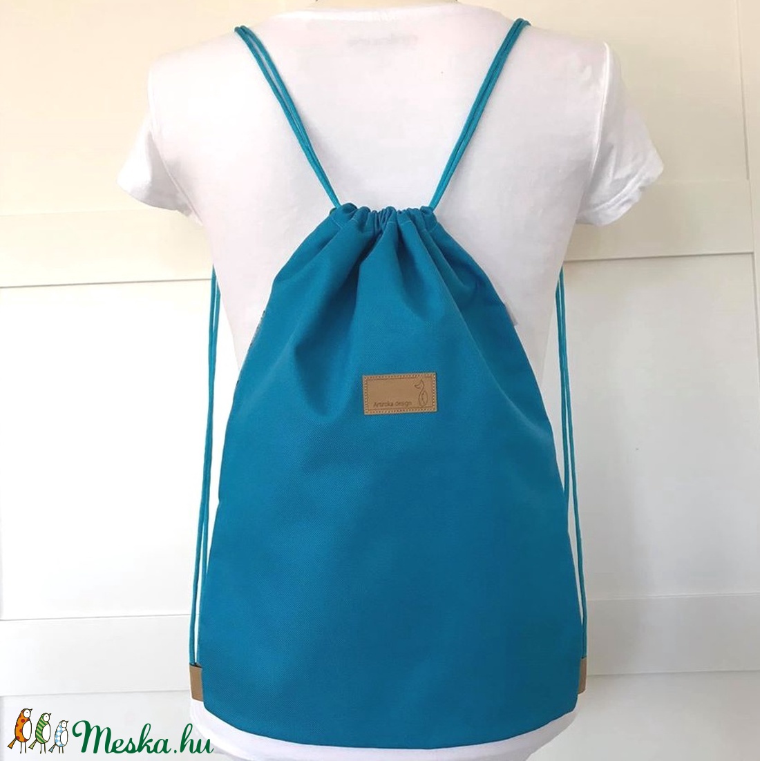 Retro, VW -Volkswagen - busz mintás gymbag hátizsák, belső zsebekkel, kulcstartó pánttal - Artiroka design - 505 - - Meska.hu Retro, VW -Volkswagen - busz mintás gymbag hátizsák, belső zsebekkel, kulcstartó pánttal - Artiroka design - 505 - - Meska.hu